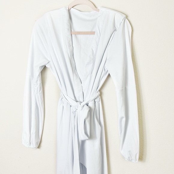 White Wide Leg Jumpsuit with Elastic Sleeve and with optional belt size XL - Picture 5 of 15